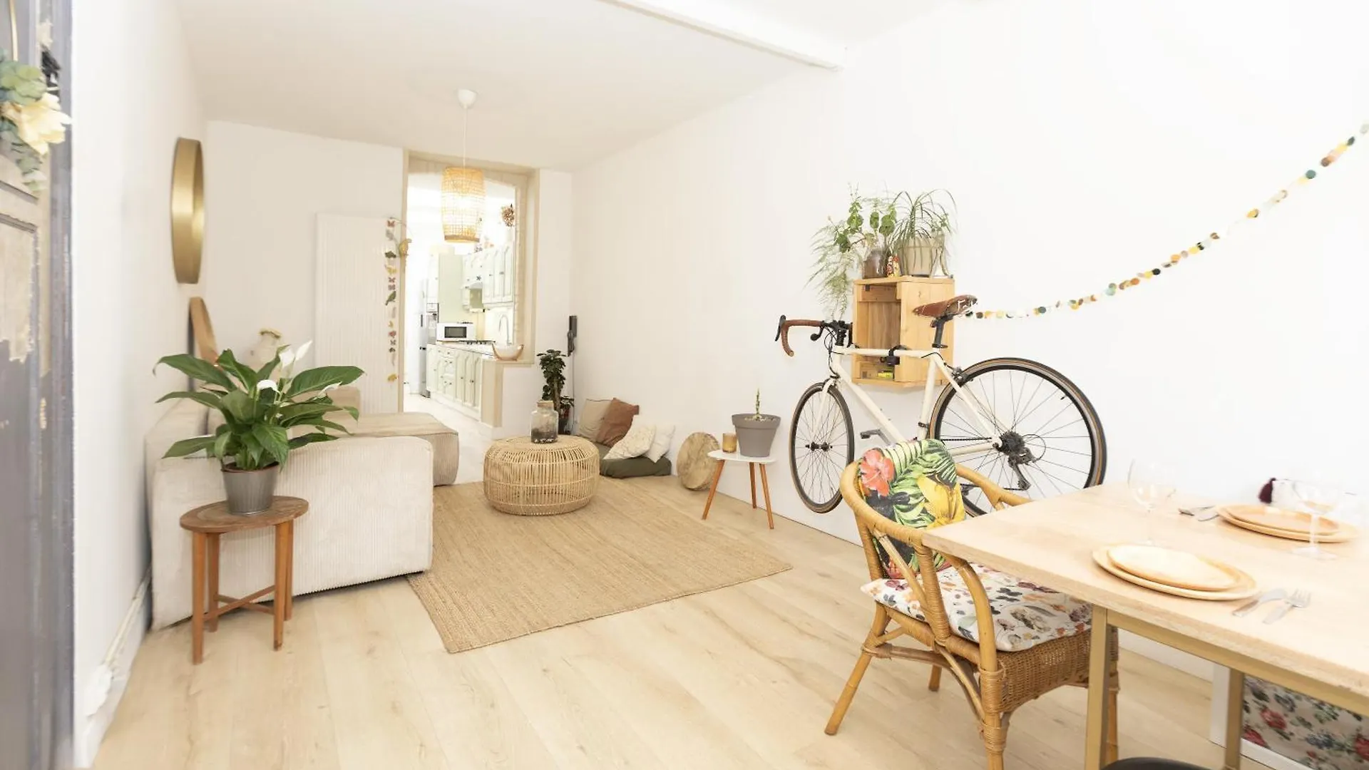 Maison Avec Jardin A Lille - La Pepiniere